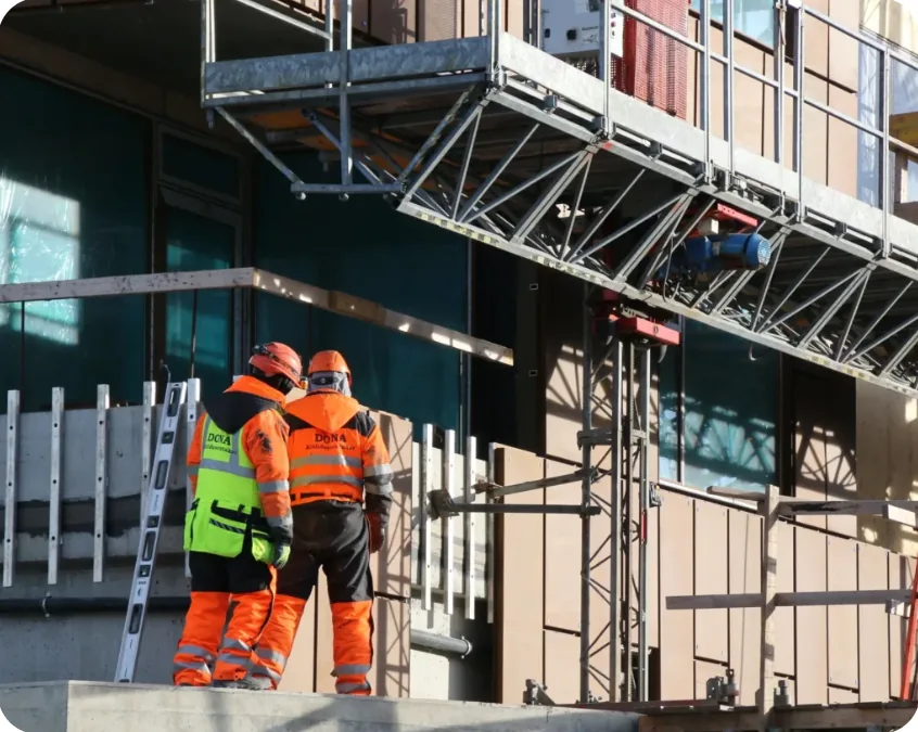 Homeowners and contractors connecting about residential projects